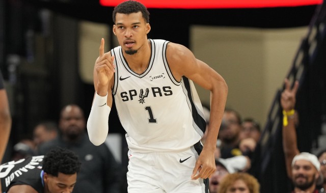 九游体育app-韦德：你不懂文班下一步会做什么 他有着外星人一样的神秘感