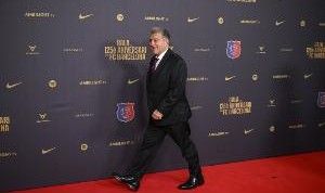 九游体育中国官网-拉波尔塔寄语巴萨球迷：祝大家旅途愉快 团结使巴萨更强大