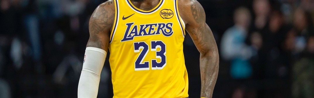 九游体育中国官网-ESPN造谣詹姆斯后，被珍妮·巴斯亲自打脸！还被里奇·保罗嘲讽！