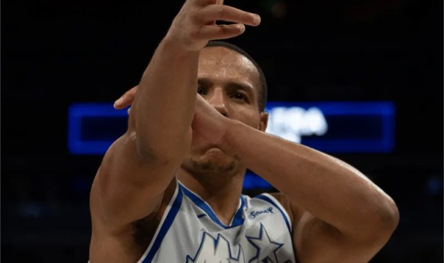 九游体育官网入口-哈登谈贝恩关键三分：那球投的很棒，漂移的都快到界外去了