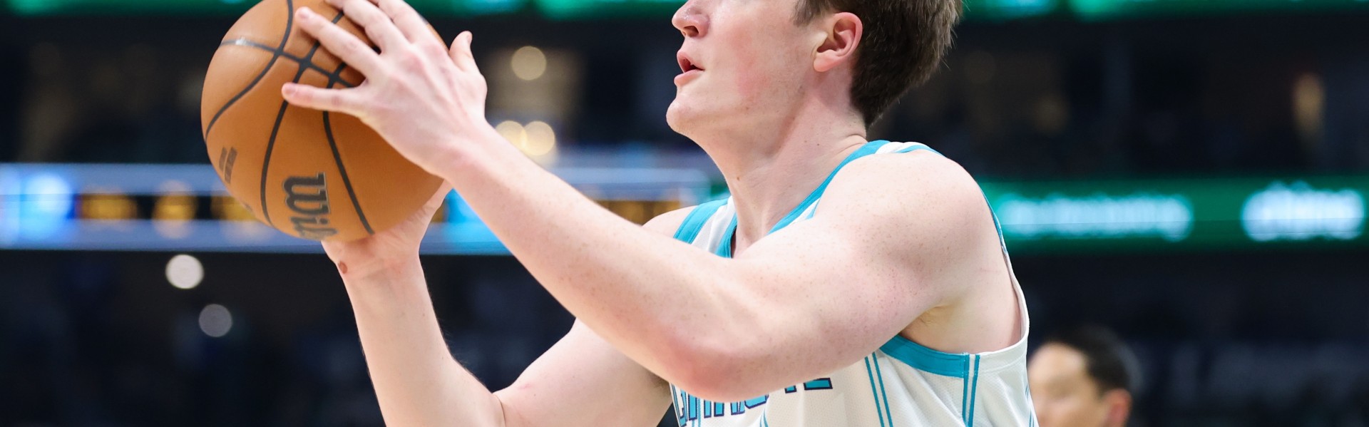 九游体育-第三节紧急调整独揽17分！克尼佩尔14中6&amp;三分10中3拿20分6板3助